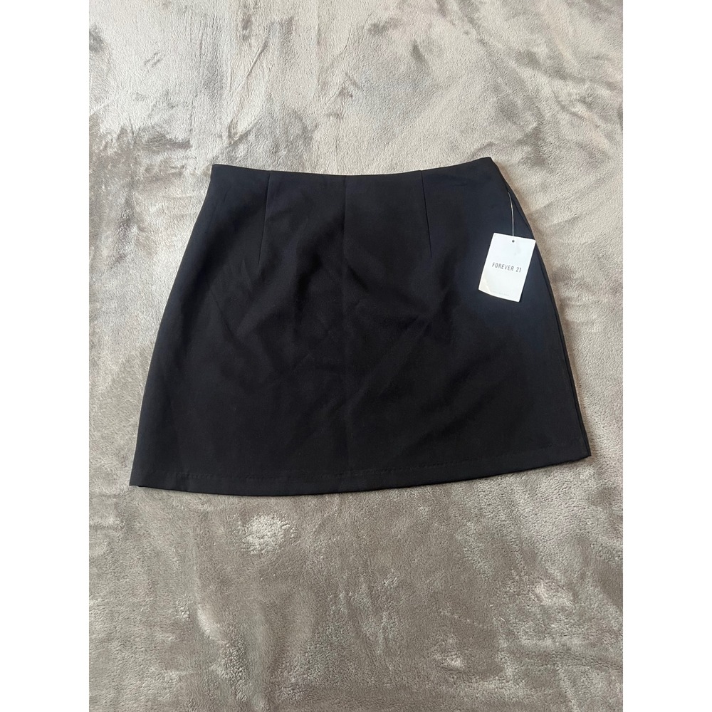 Forever 21 Womens Black A-Line Mini Skirt Size Medium NWT